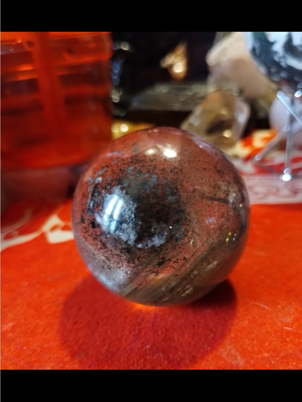 Green Garden Quartz Sphere HQ with chlorophyll - Picture 5 of 9